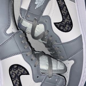 Air dior Jordans 1 size 8.5 in women's